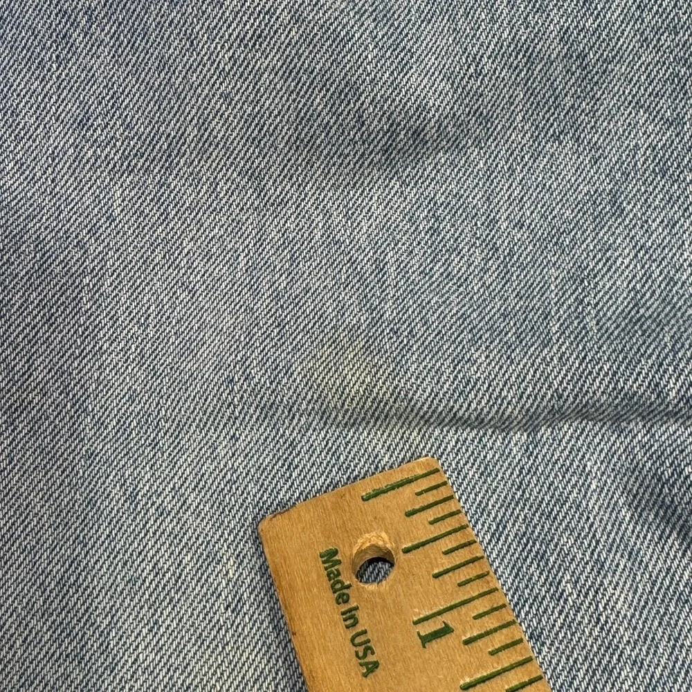 VTG Levis 560 Jeans Mens 34x30 Blue Relaxed Tapered Light Wash Made In USA Bat‎
